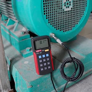 UNI-T 0~199.9 m/s² Handheld Digital Vibration Tester, UT315A