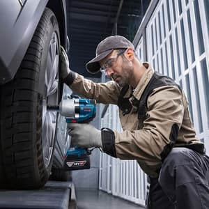 Bosch 18V Professional Cordless Impact Wrench, GDS 18V-780 (Solo)