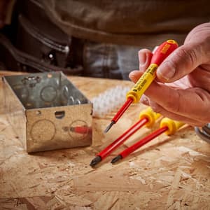Stanley 150 mm (Blade Length) x 5.5 mm (Blade Dia) Insulated Flat Screwdriver, 0-65-413