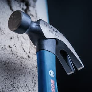 Bosch 570 Gms / 20 Oz Curved Claw Hammer, 1 600 A03 AK6