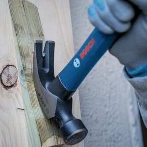 Bosch 570 Gms / 20 Oz Curved Claw Hammer, 1 600 A03 AK6