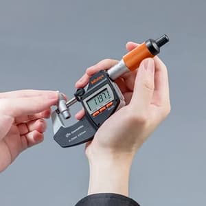Mitutoyo 1 - 2 inch QuantuMike Digital Micrometer With Bidirectional Output, 293-181-40
